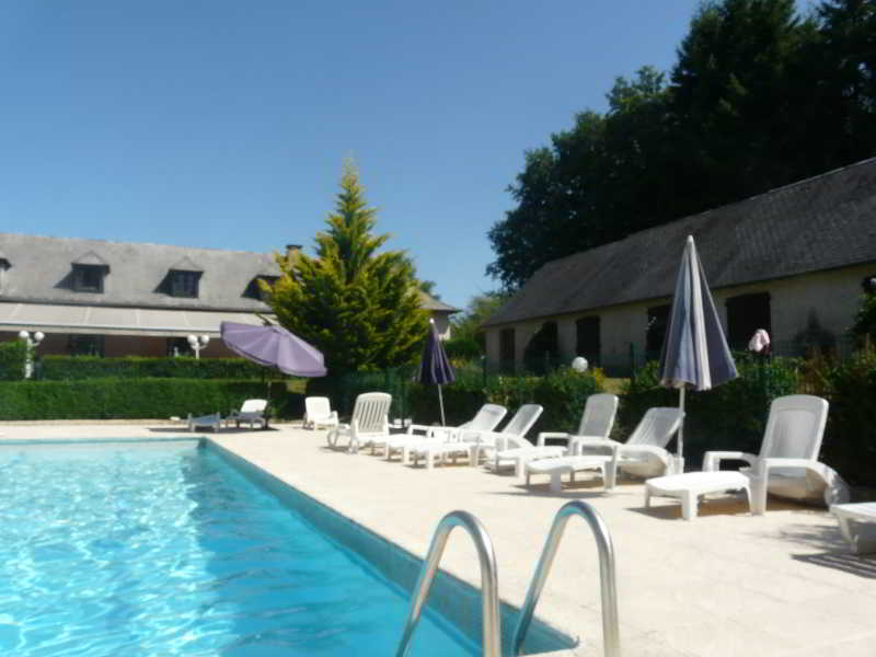 Hotel Restaurant Les Coquelicots, The Originals Relais Saint-Pardoux-l'Ortigier Exteriör bild